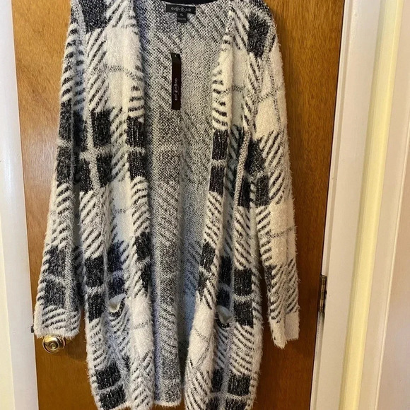 August Silk Women’s Plaid Cardigan- Plus Size Black and White